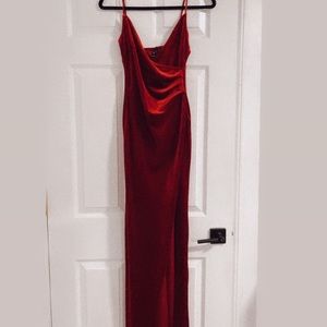 NWT Windsor Full Length Dress- XS Burgundy/Wine